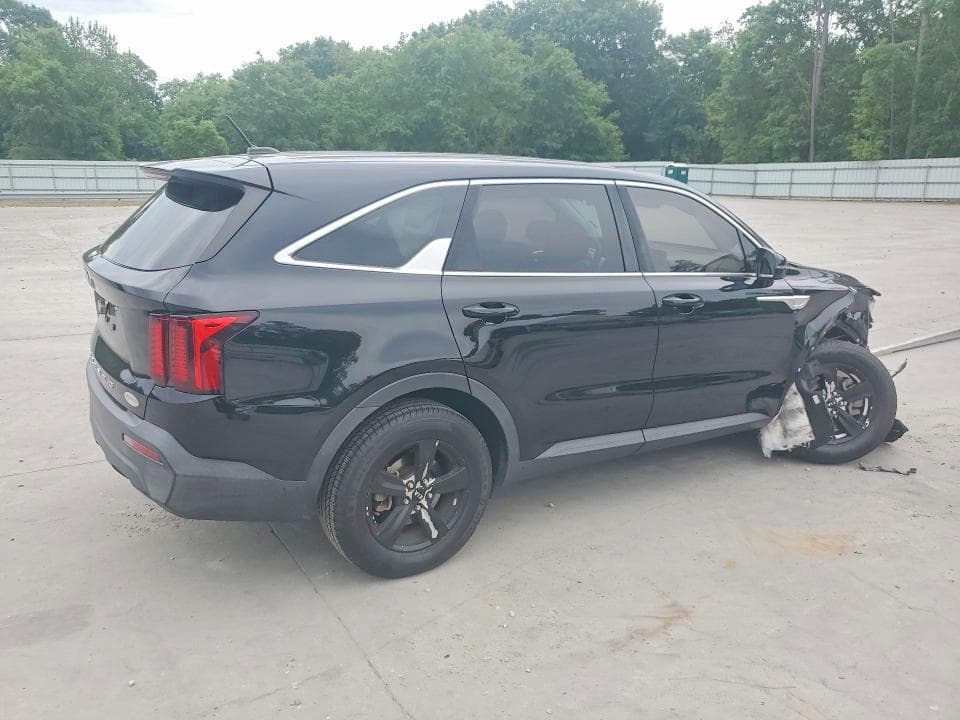2021 KIA SORENTO LX 3