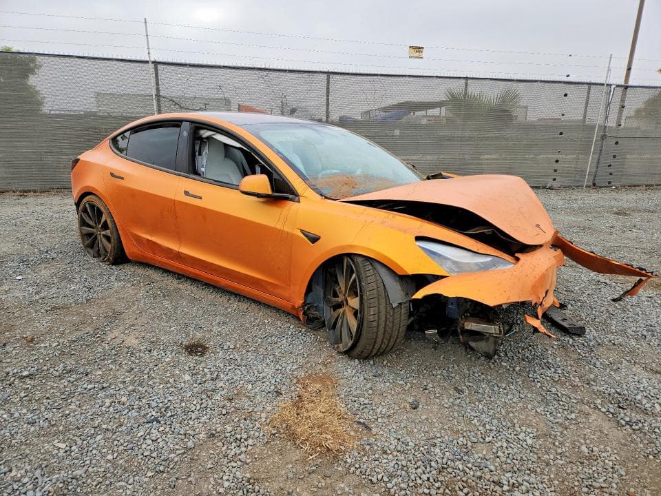 2018 TESLA MODEL 3 4