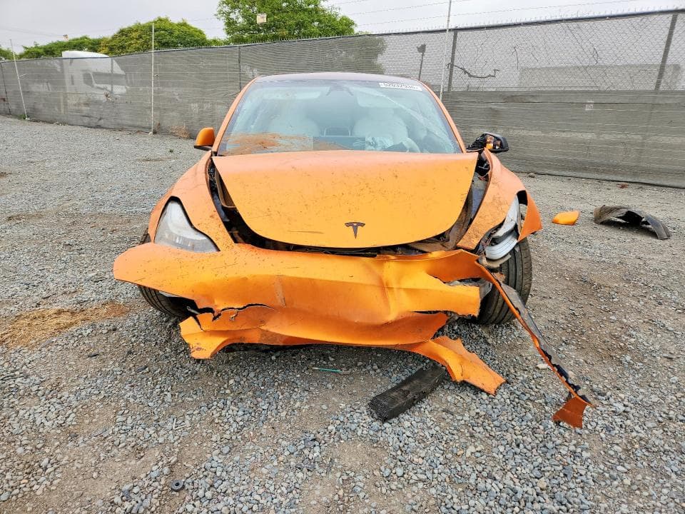2018 TESLA MODEL 3 5