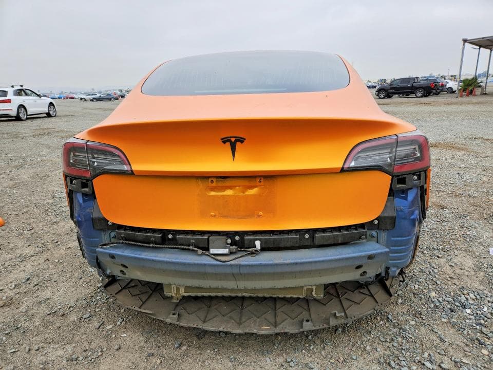 2018 TESLA MODEL 3 6