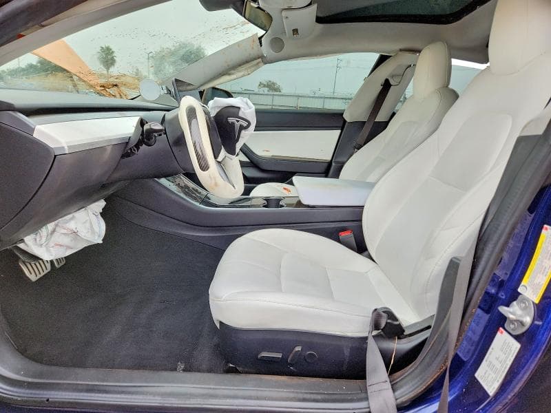 2018 TESLA MODEL 3 7