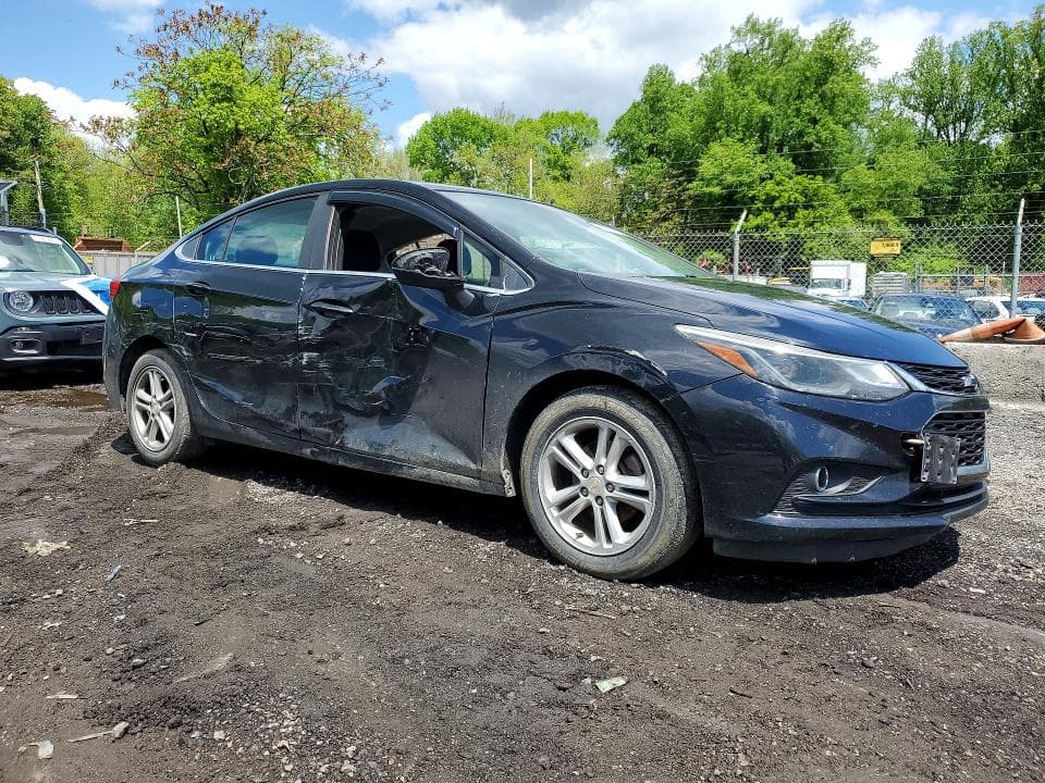 2017 CHEVROLET CRUZE LT LT 4