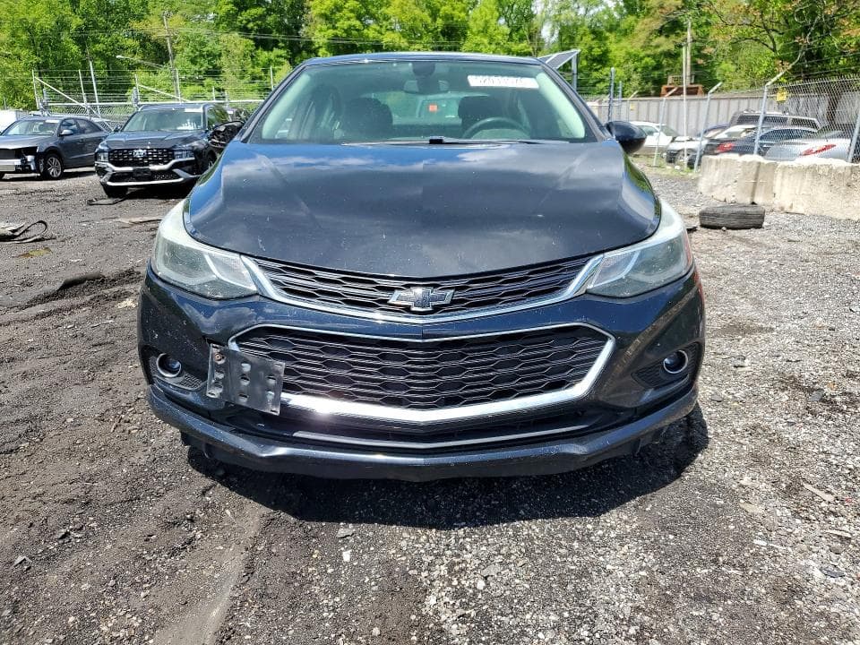2017 CHEVROLET CRUZE LT LT 5