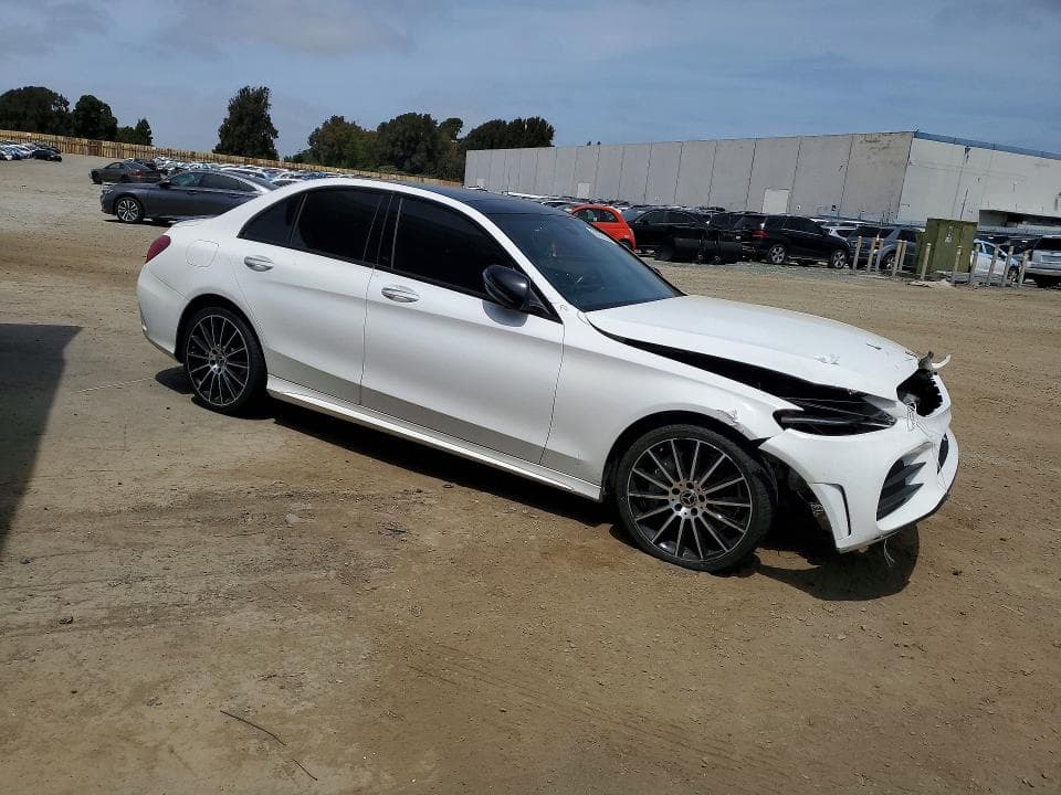 2020 MERCEDES-BENZ C 300 4