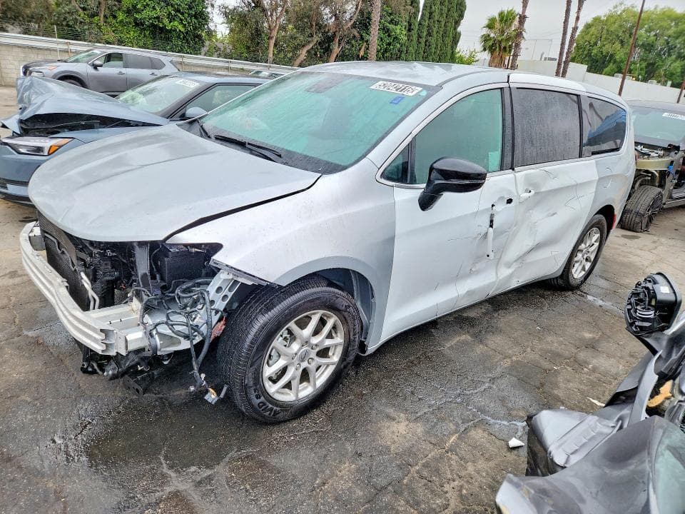 2024 CHRYSLER PACIFICA TOURING - 1