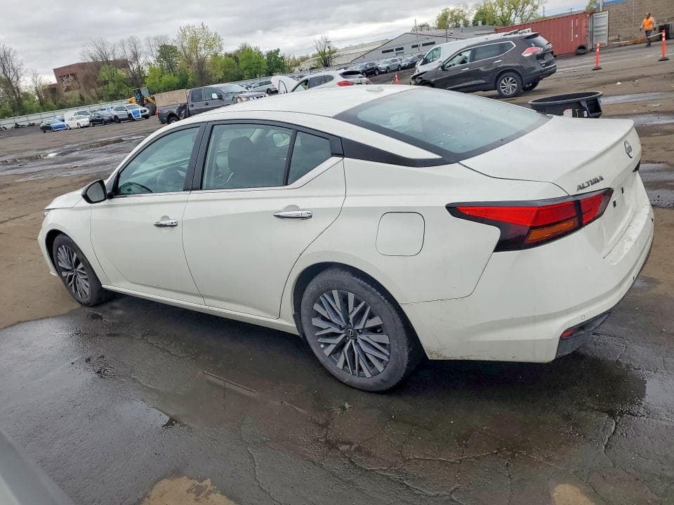 2025 NISSAN ALTIMA SV 2