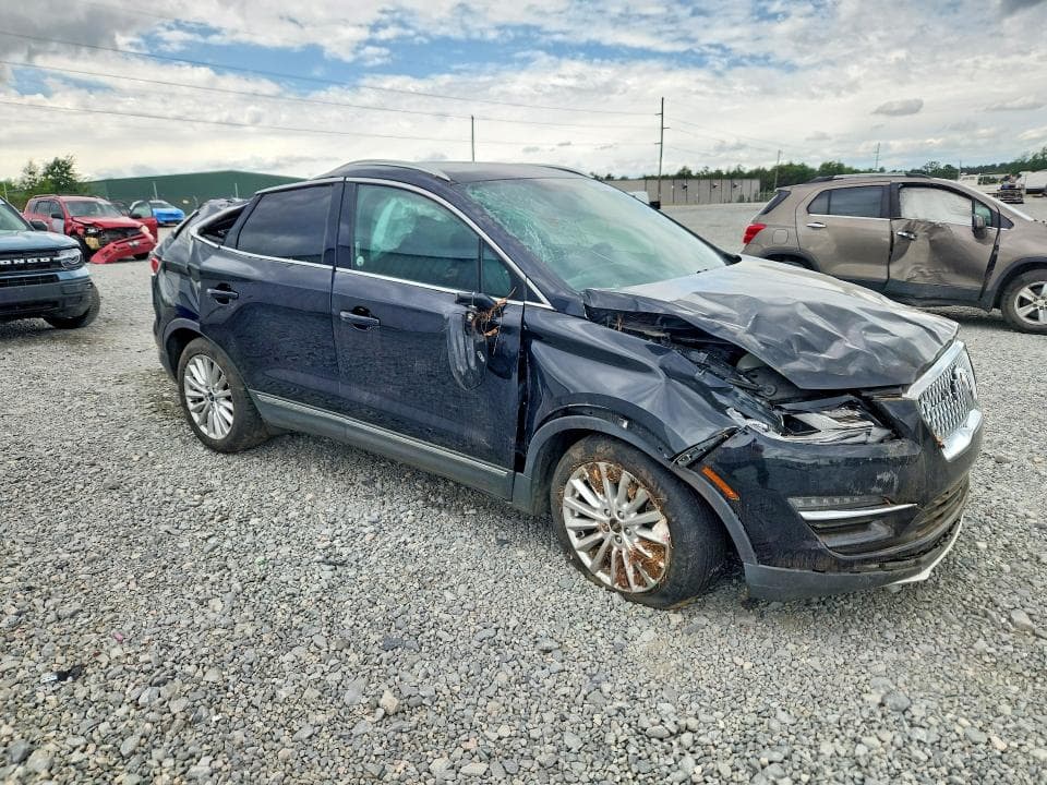 2019 LINCOLN MKC 4