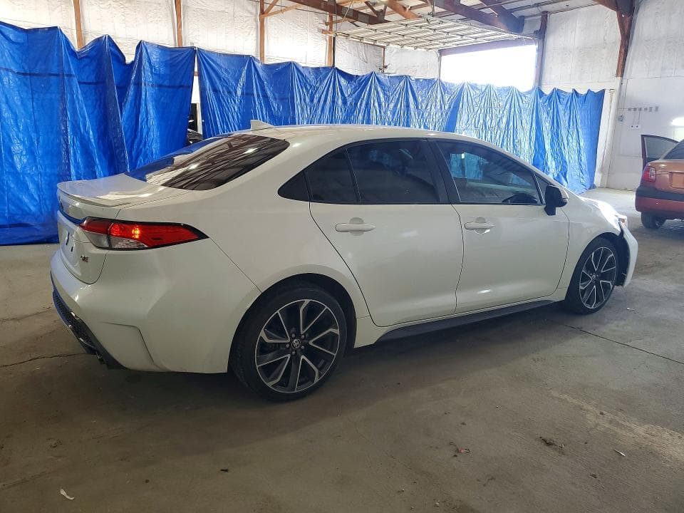 2020 TOYOTA COROLLA SE SE 3