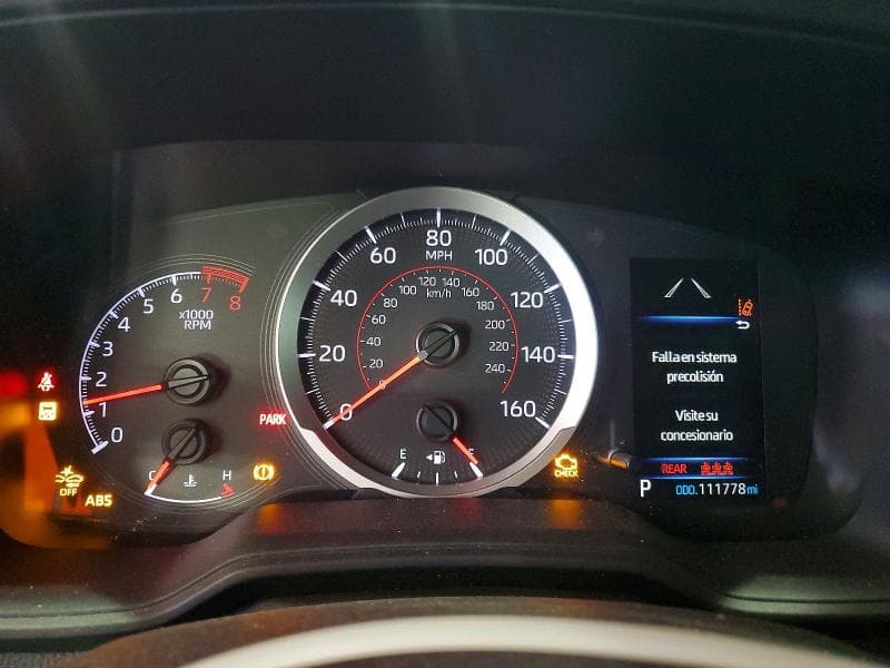 2020 TOYOTA COROLLA SE SE 9