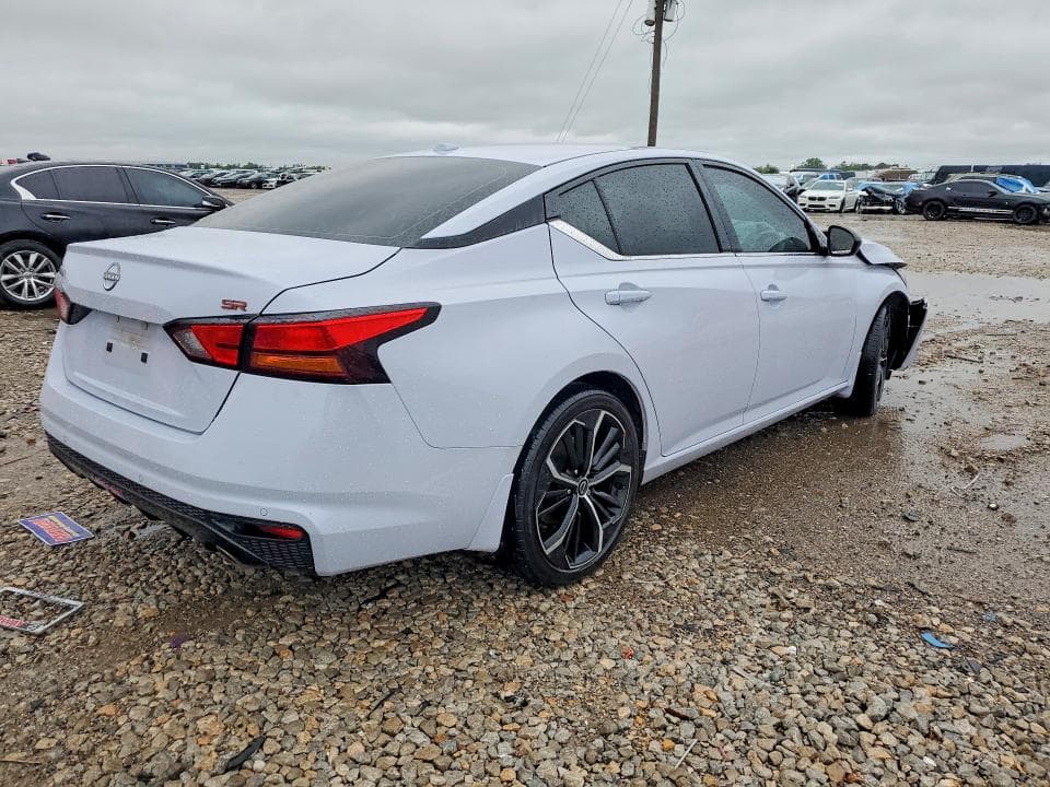2025 NISSAN ALTIMA SR SR 3