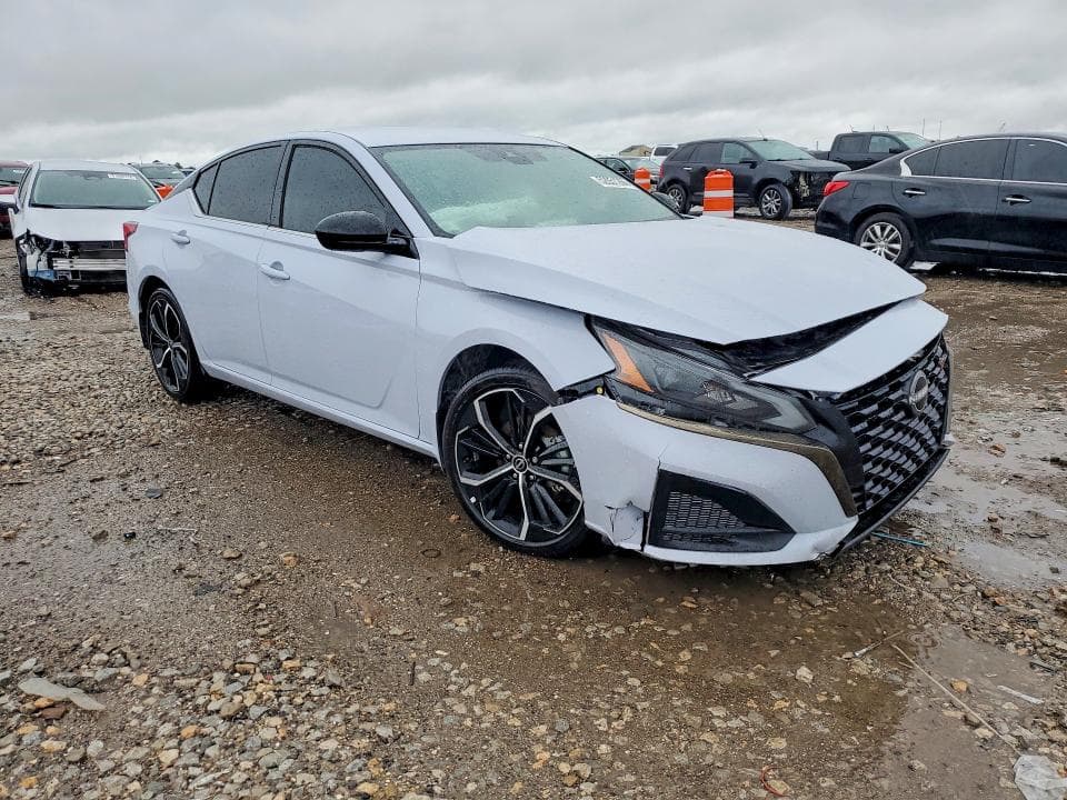 2025 NISSAN ALTIMA SR SR 4