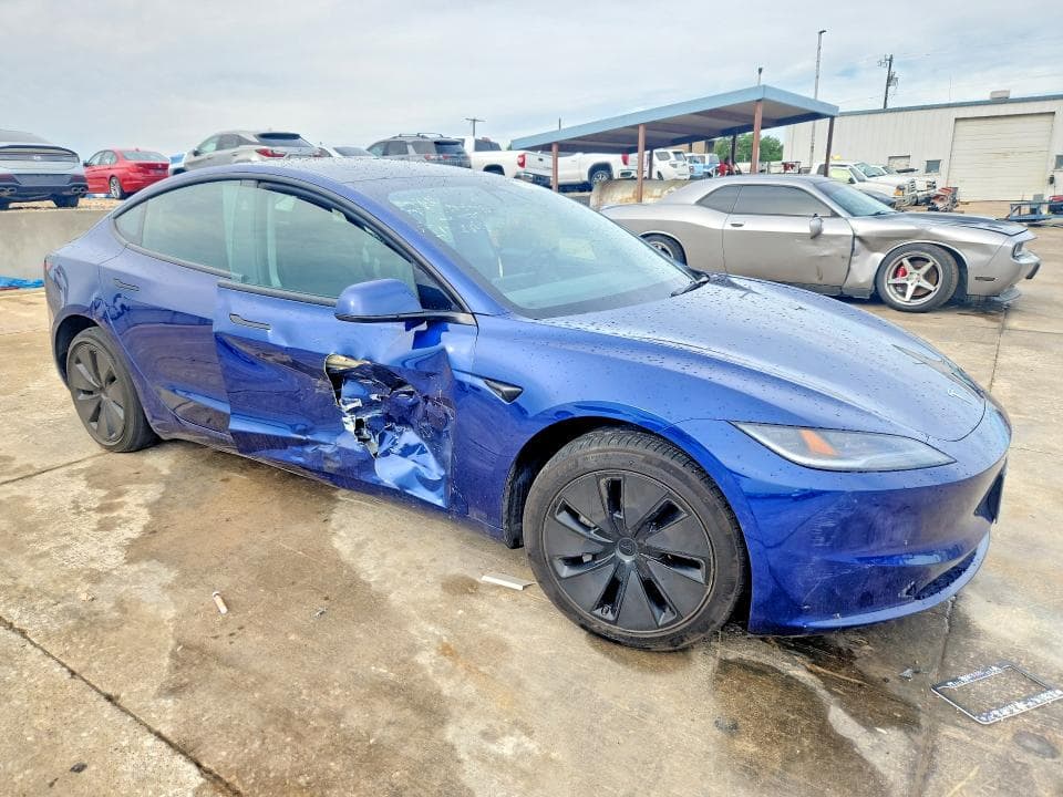 2025 TESLA MODEL 3 4