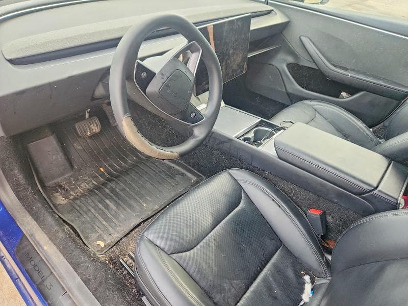 2025 TESLA MODEL 3 8