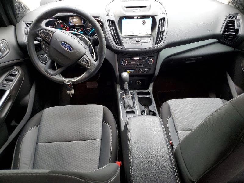 2017 FORD ESCAPE SE 8