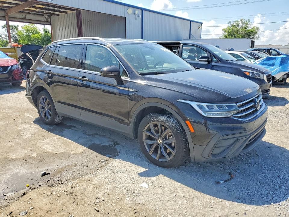 2022 VOLKSWAGEN TIGUAN SE 4