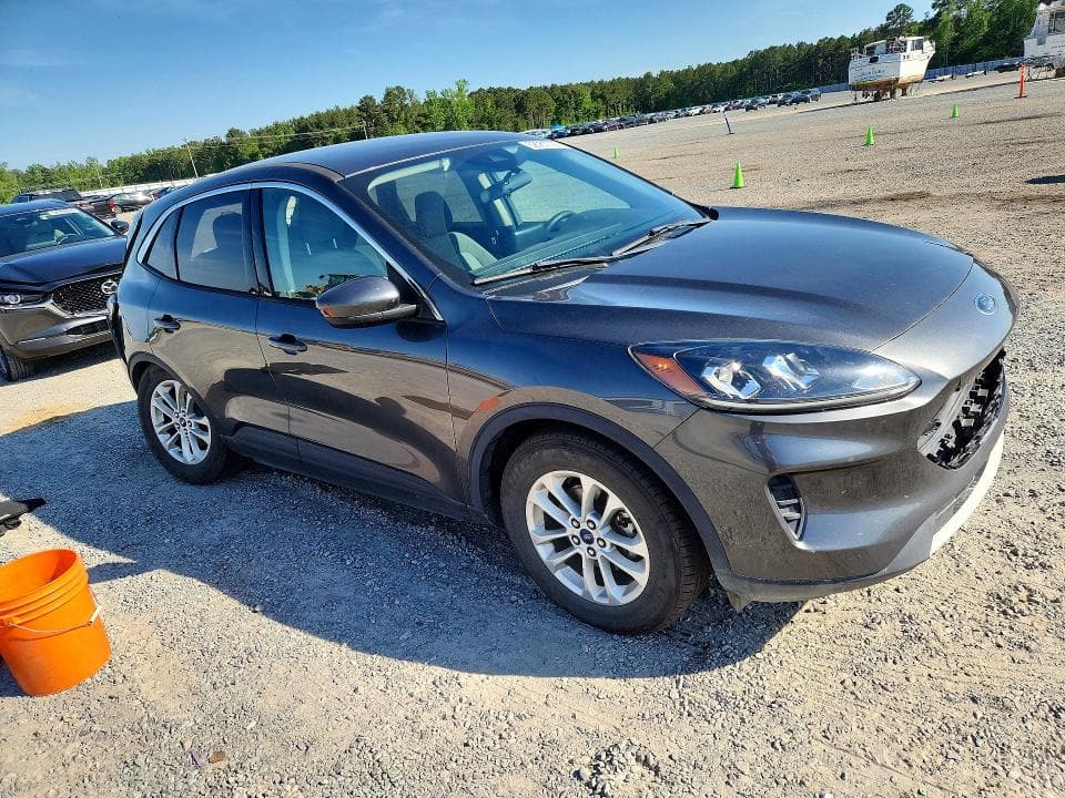 2020 FORD ESCAPE SE SE 4