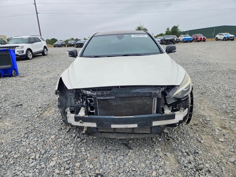 2018 INFINITI QX30 SPORT SPORT 5