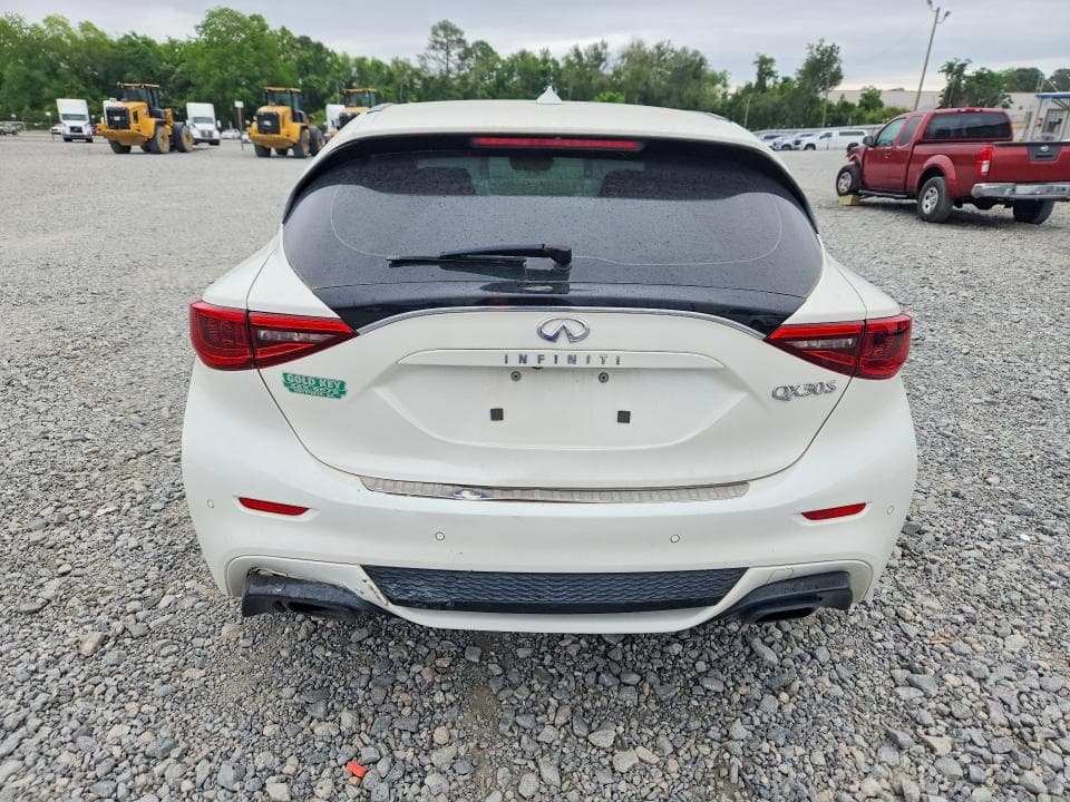 2018 INFINITI QX30 SPORT SPORT 6