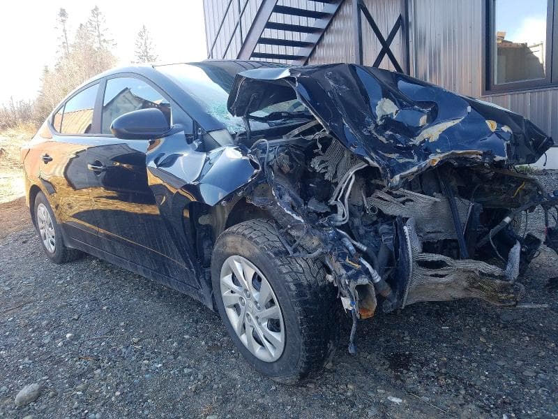 2019 HYUNDAI ELANTRA SE 4