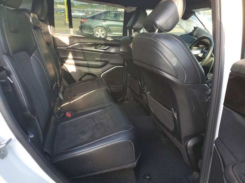 2022 JEEP GRAND CHEROKEE LAREDO LAREDO 11