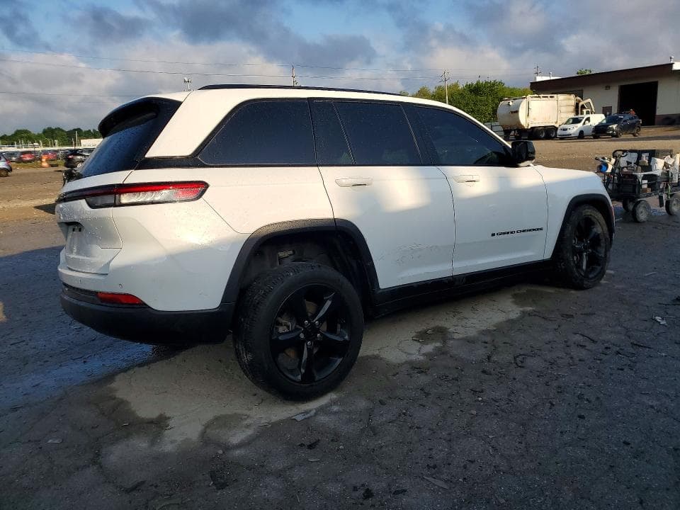2022 JEEP GRAND CHEROKEE LAREDO LAREDO 3