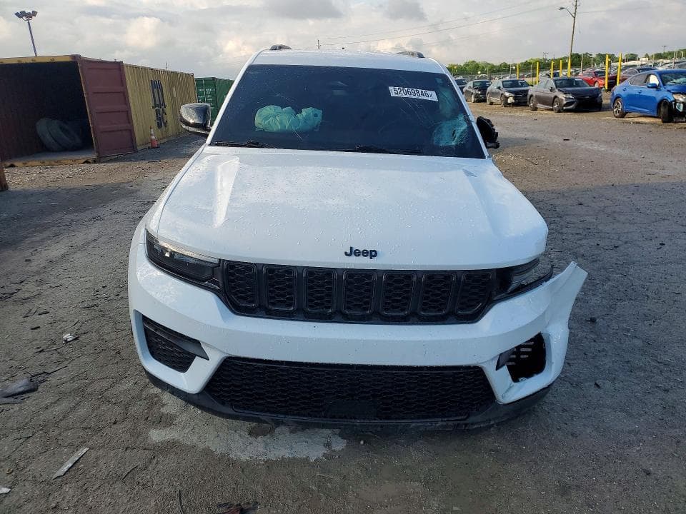 2022 JEEP GRAND CHEROKEE LAREDO LAREDO 5