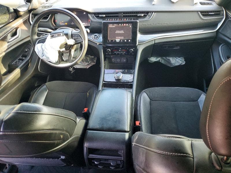 2022 JEEP GRAND CHEROKEE LAREDO LAREDO 8