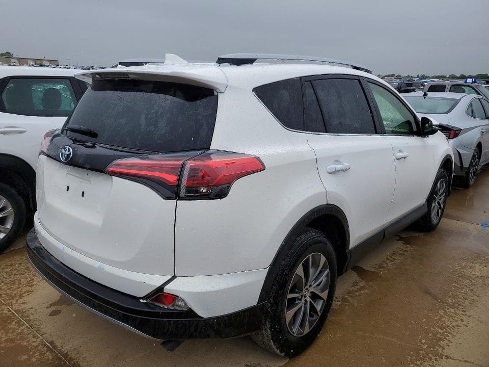 2018 TOYOTA RAV4 HYBRID LE 3