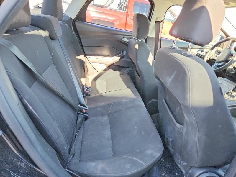 2017 FORD FOCUS SE SE 10