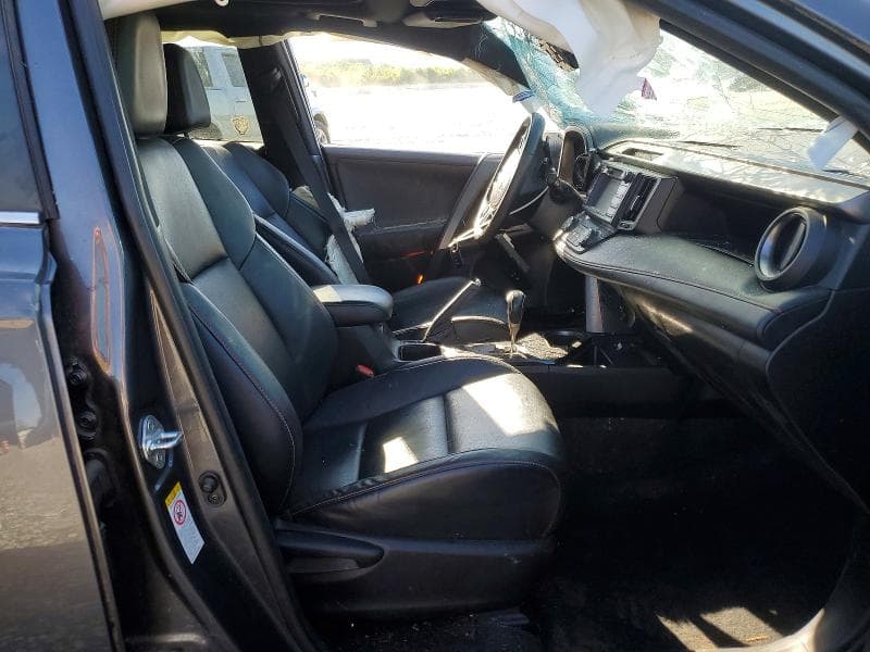 2017 TOYOTA RAV4 SE SE 7