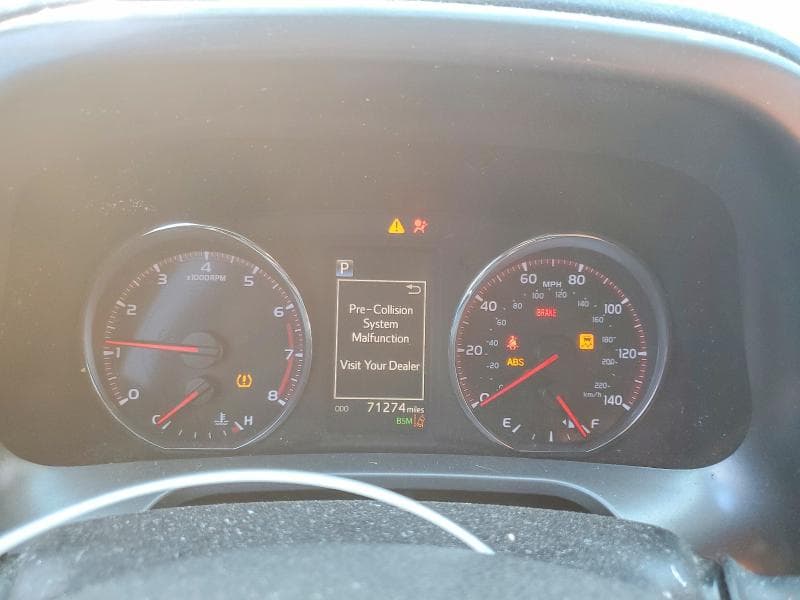 2017 TOYOTA RAV4 SE SE 9