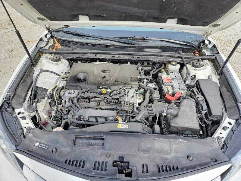 2018 TOYOTA CAMRY LE 11