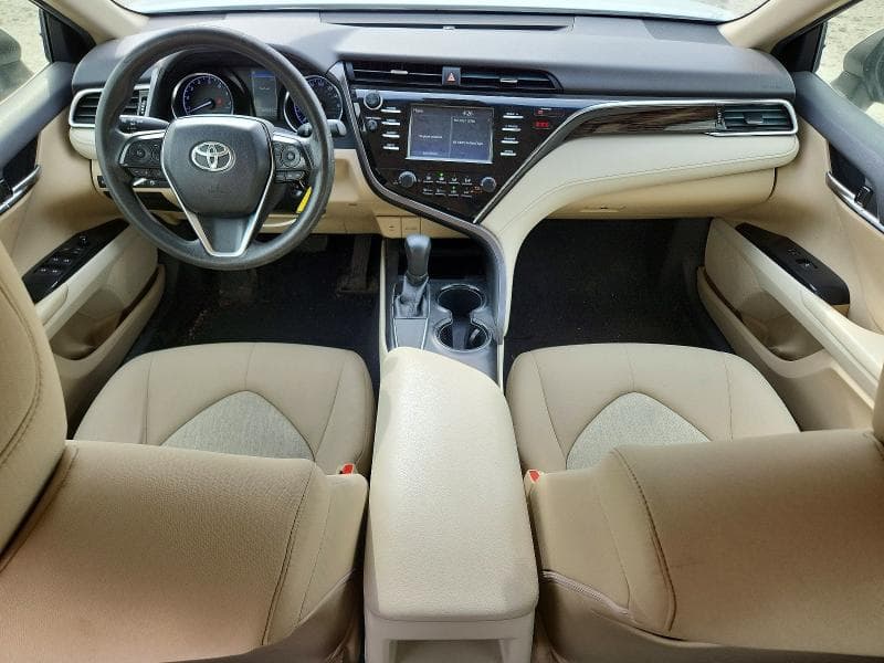 2018 TOYOTA CAMRY LE 8
