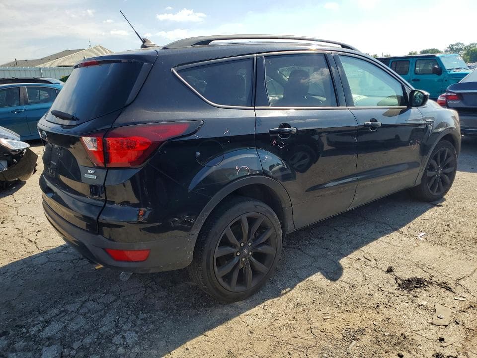 2019 FORD ESCAPE SE SE 3