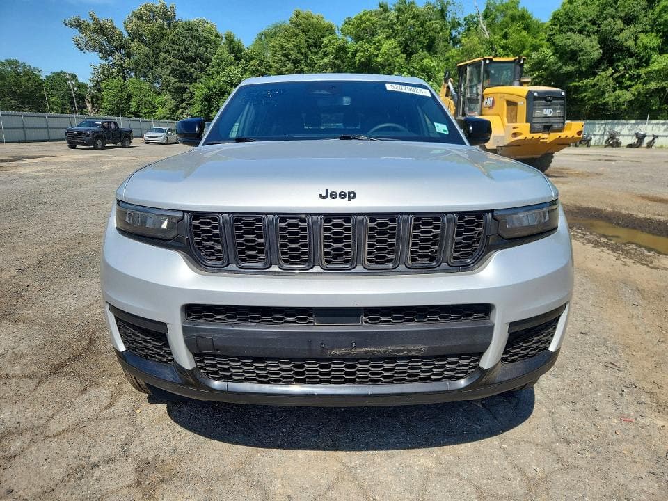 2024 JEEP GRAND CHEROKEE L LAREDO 5
