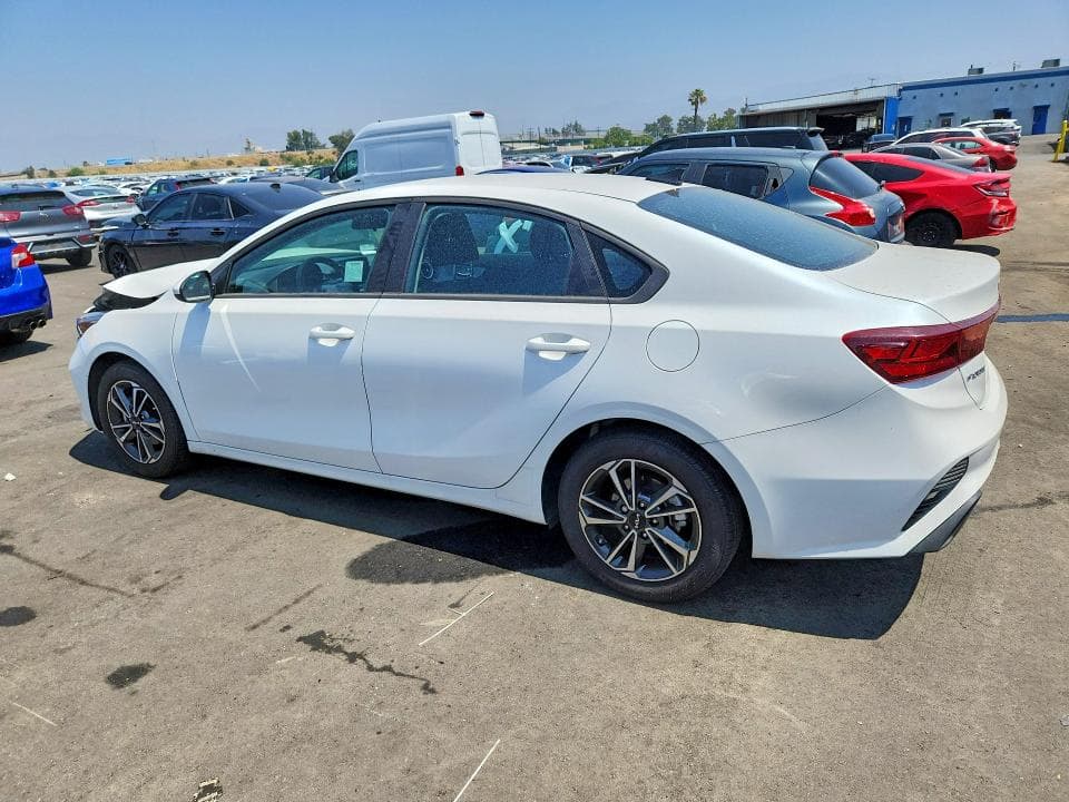 2023 KIA FORTE FE/LXS 2