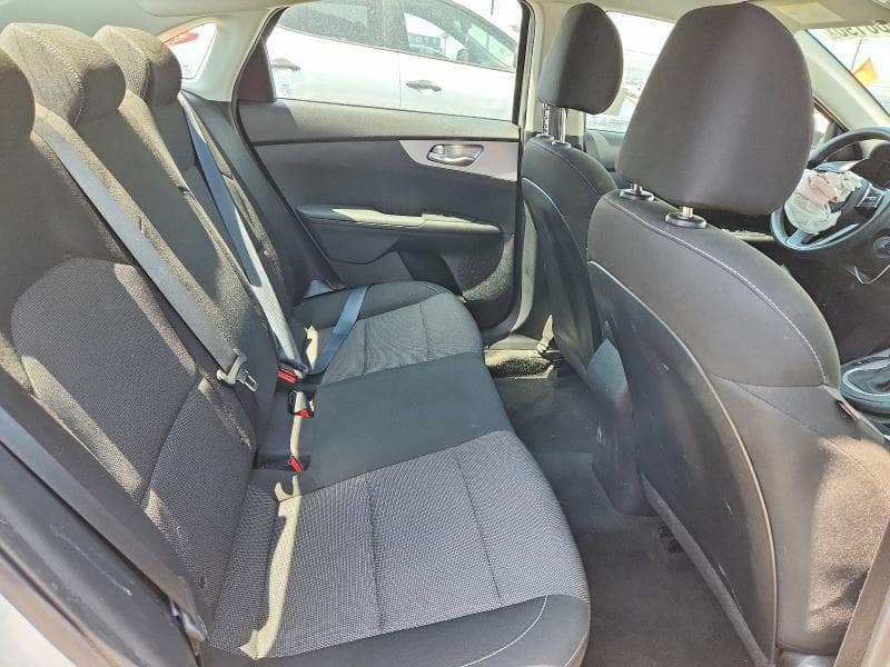 2023 KIA FORTE FE/LXS 10