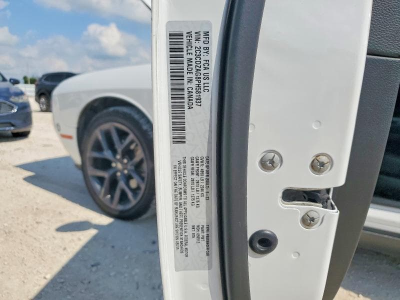 2023 DODGE CHALLENGER SXT 12