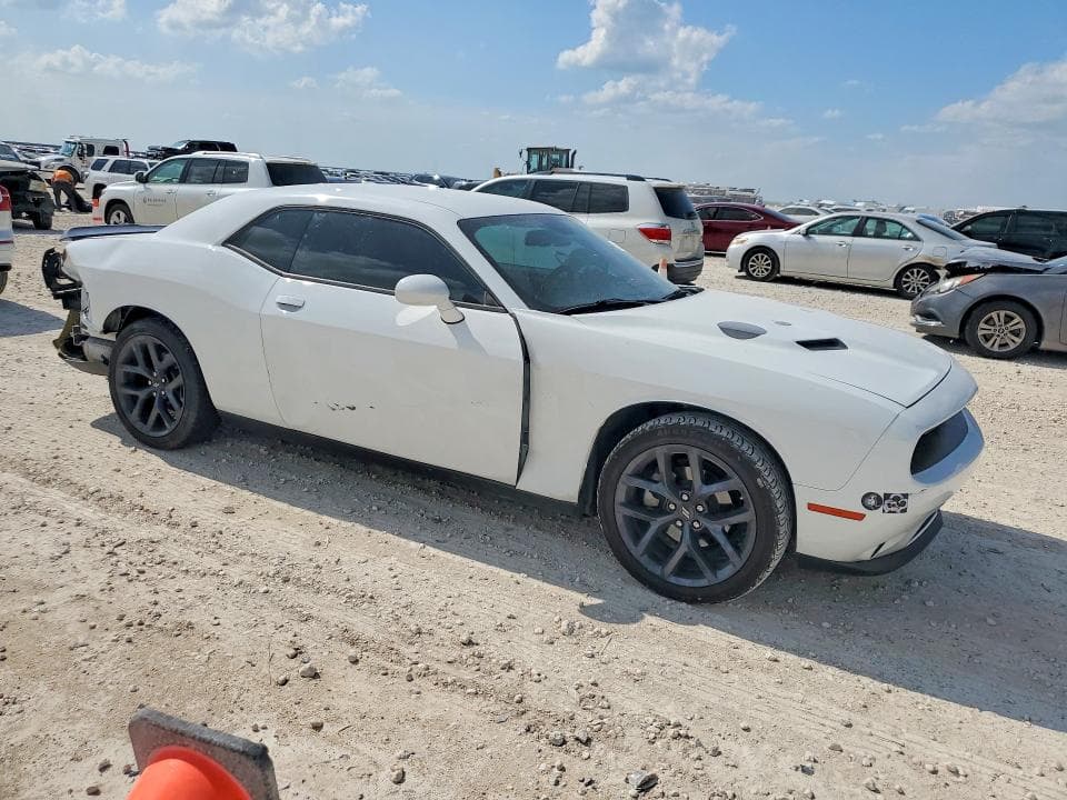 2023 DODGE CHALLENGER SXT 4