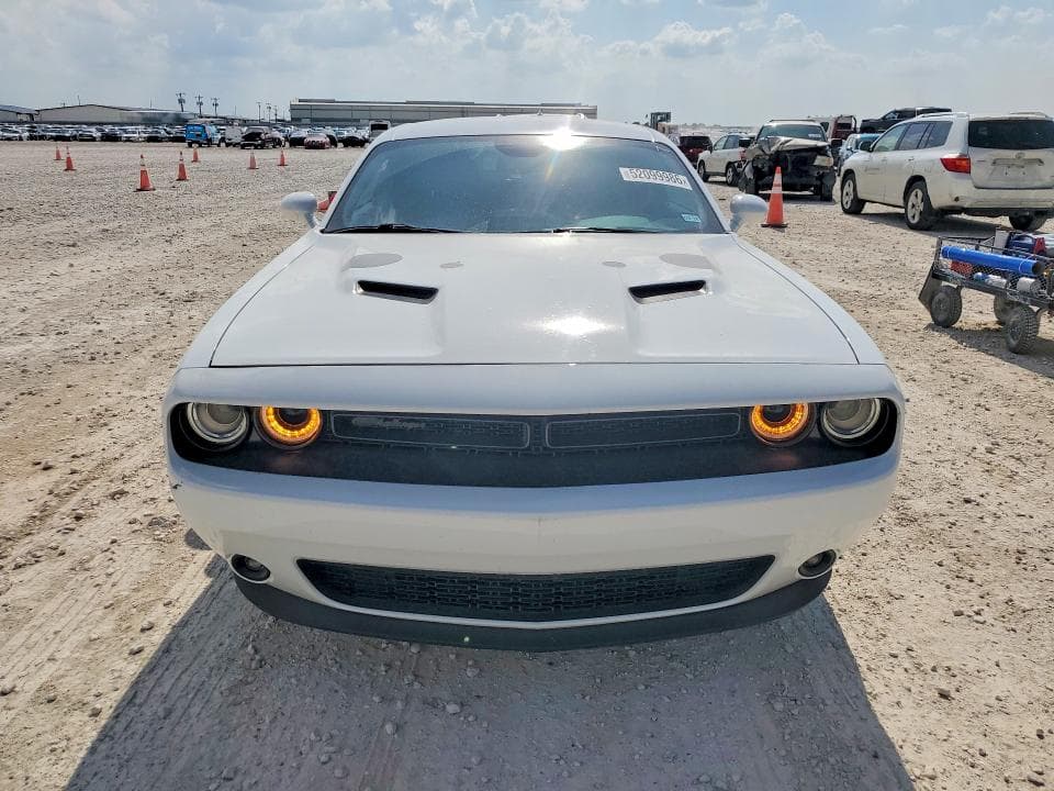 2023 DODGE CHALLENGER SXT 5