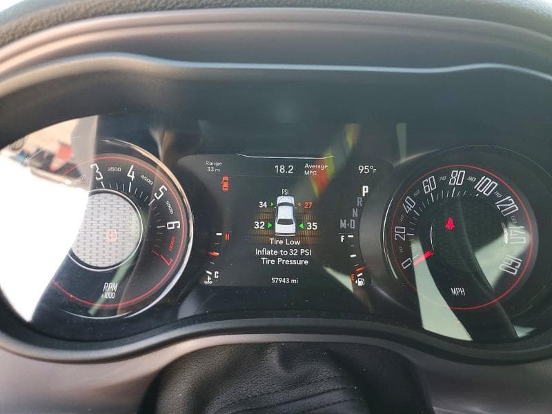 2023 DODGE CHALLENGER SXT 9