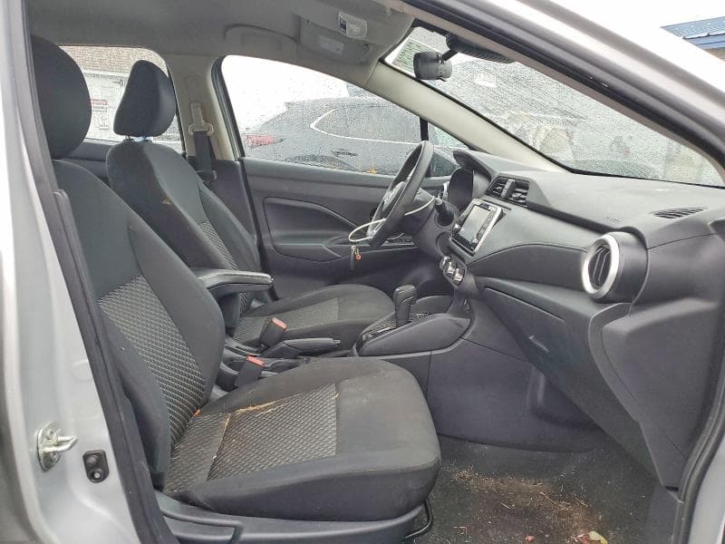 2021 NISSAN VERSA S S 8