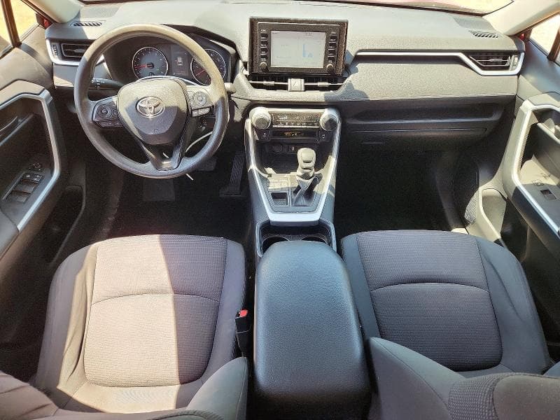 2019 TOYOTA RAV4 LE LE 8