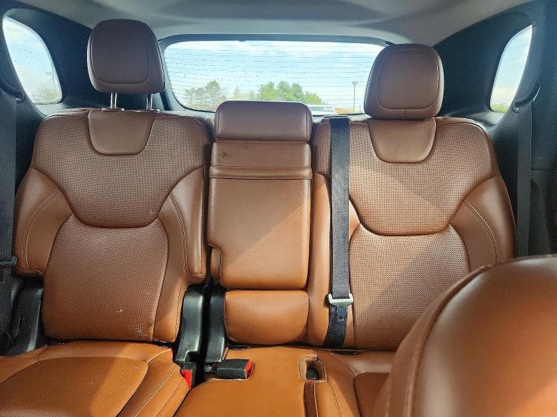 2019 JEEP CHEROKEE OVERLAND 10