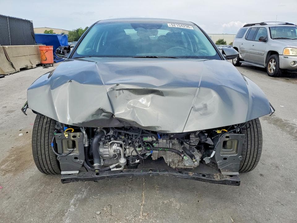 2025 HYUNDAI ELANTRA SE 5