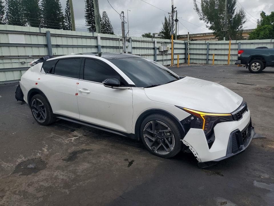 2025 KIA K4 GT LINE 4