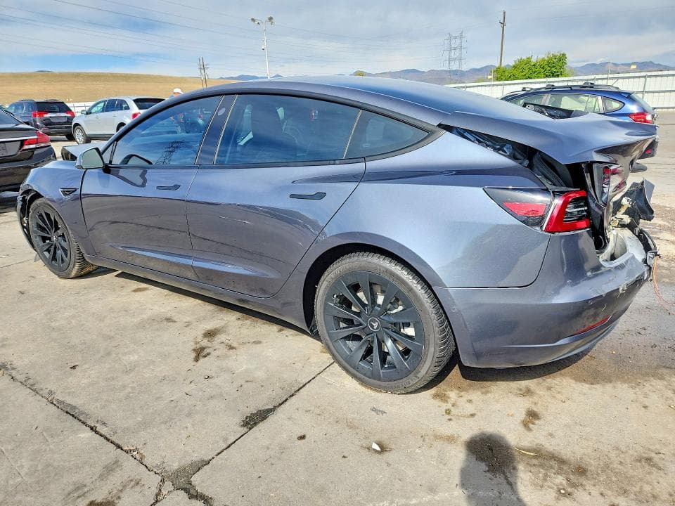 2022 TESLA MODEL 3 2