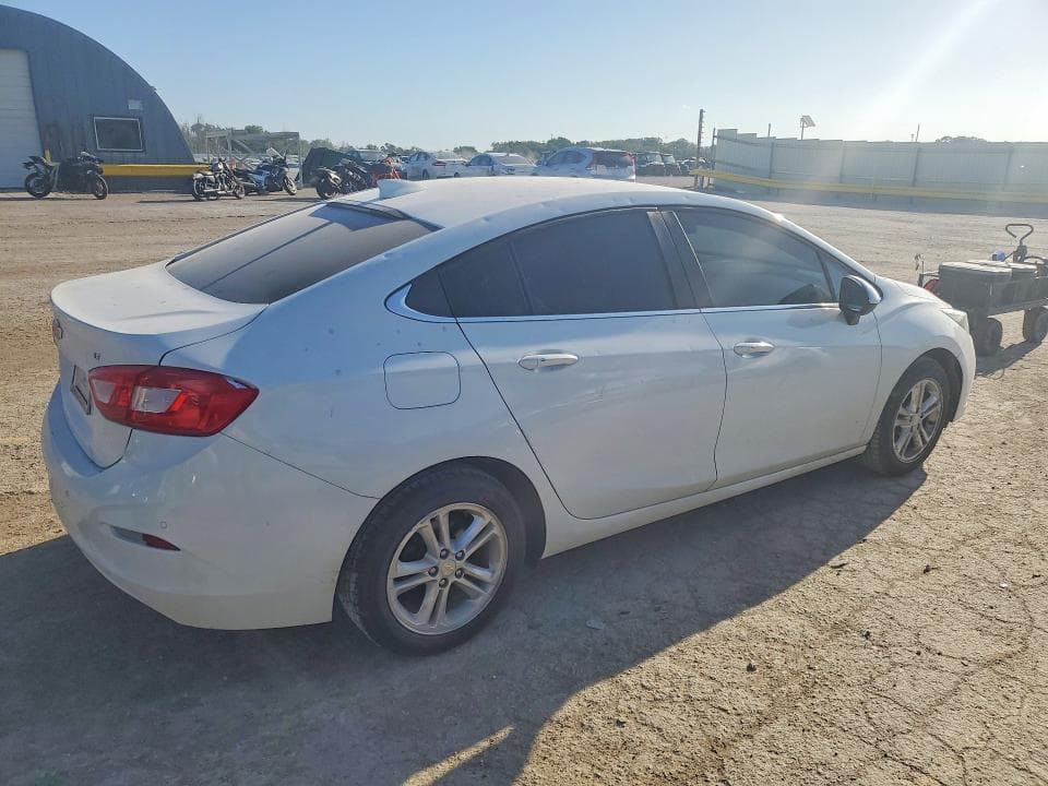 2017 CHEVROLET CRUZE LT 3