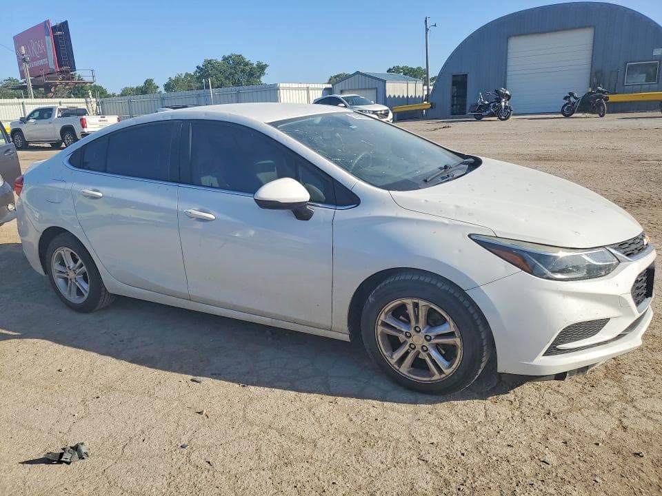 2017 CHEVROLET CRUZE LT 4