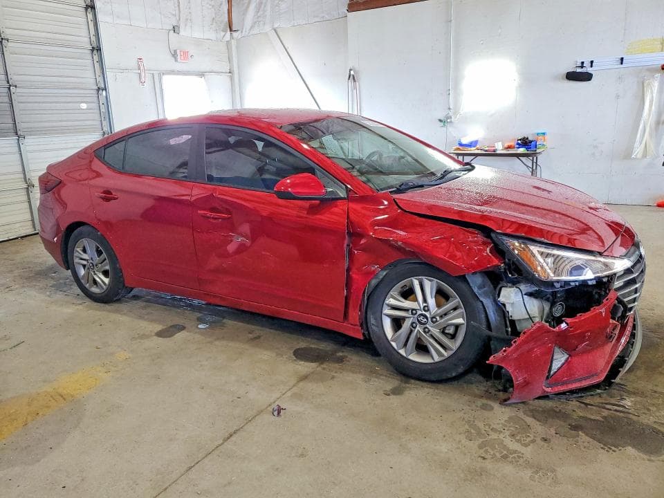 2019 HYUNDAI ELANTRA SEL 4